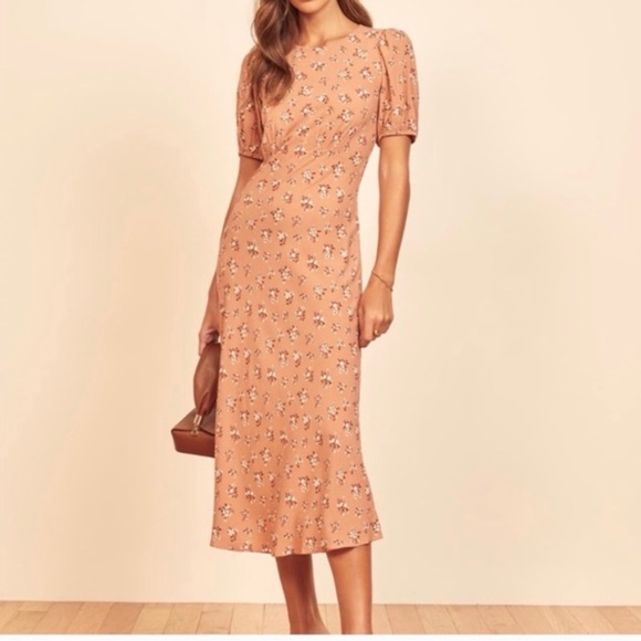 Reformation Dresses & Skirts - Reformation Fleurs Dress - floral midi - size Small